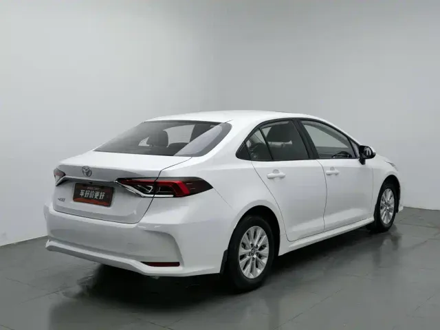 Toyota Corolla — Фото автомобиля 2