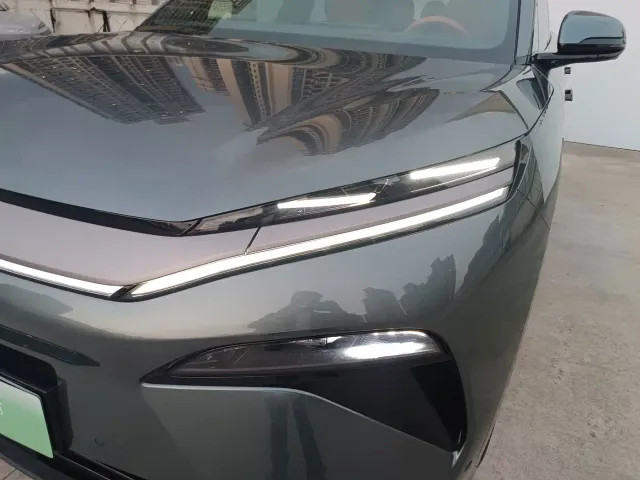 BYD Tang L — Фото автомобиля 7