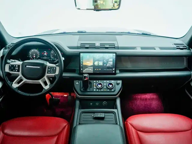 Land Rover Defender — Фото автомобиля 3