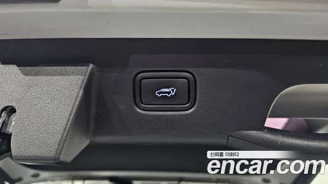 Hyundai Tucson Tucson (NX4) Дизель 2.0 4WD — Фото автомобиля 20