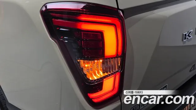 KG_Mobility_Ssangyong Rexton Новый Rexton Sport Khan Дизель 2.2 4WD — Фото автомобиля 23