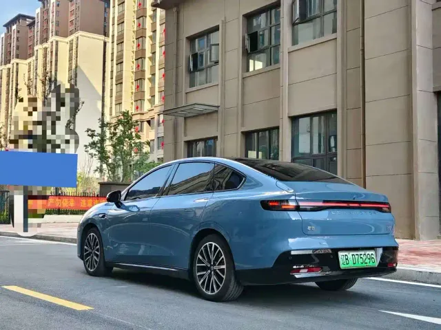 Leapmotor B01 — Фото автомобиля 5