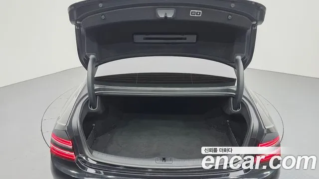Genesis G80 Бензин 2.5 турбо AWD — Фото автомобиля 20