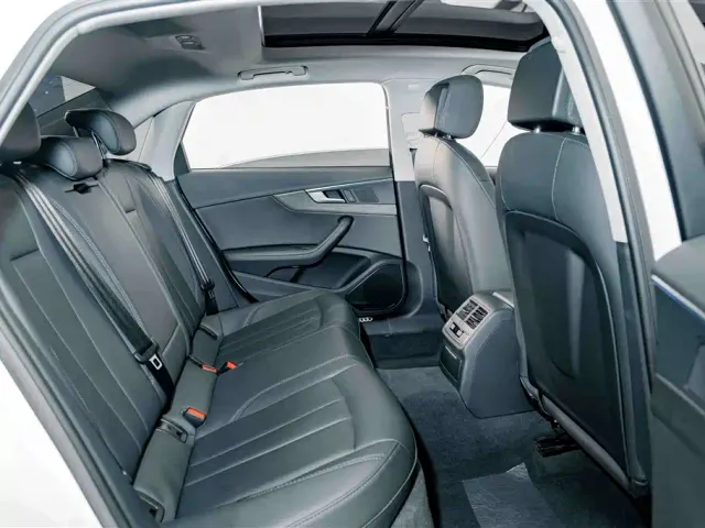 Audi A4L — Фото автомобиля 21