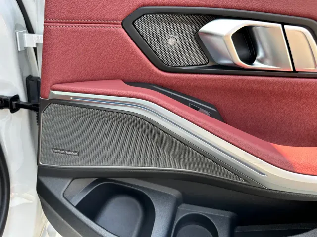 BMW 3 Series — Фото автомобиля 22