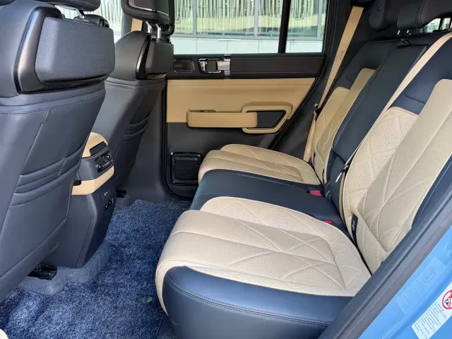 BYD FangChengBao Leopard 5 — Фото автомобиля 13