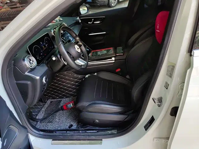 Mercedes-Benz C-Class — Фото автомобиля 14