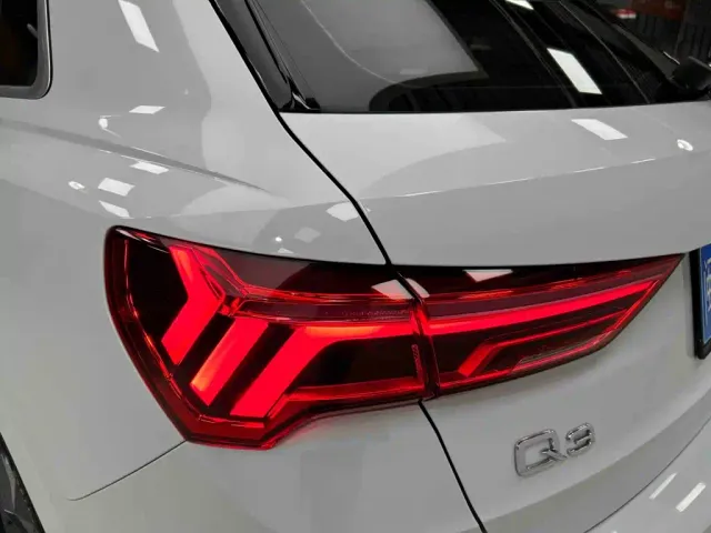 Audi Q3 — Фото автомобиля 24