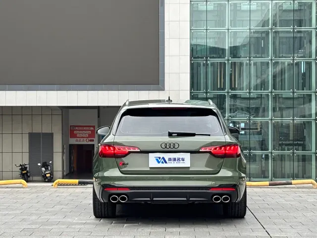 Audi S4 — Фото автомобиля 7