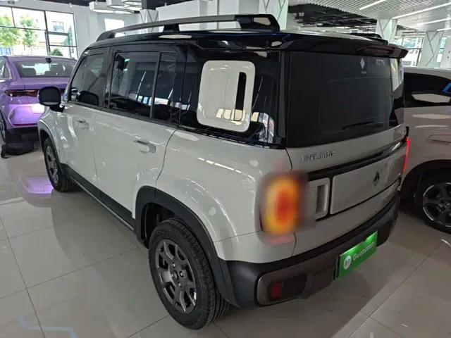 Baojun Yep Plus — Фото автомобиля 4