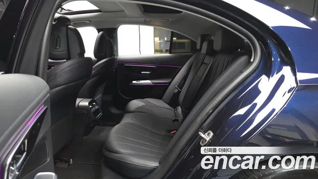 Mercedes-Benz E-Class W214 — Фото автомобиля 18
