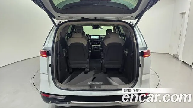 Kia Canival Carnival 4 поколение Дизель 9 мест Signature — Фото автомобиля 30