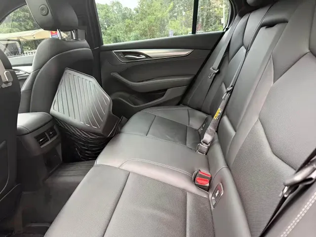 Cadillac CT5 — Фото автомобиля 10