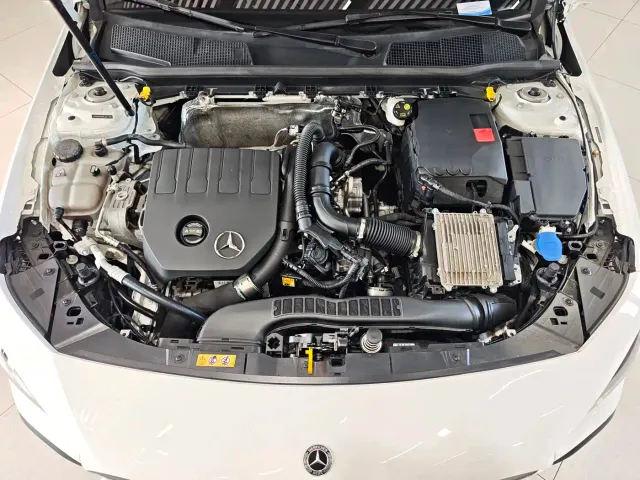 Mercedes-Benz C-Class — Фото автомобиля 10