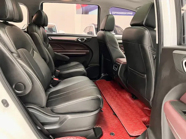 GAC Trumpchi M6 — Фото автомобиля 18