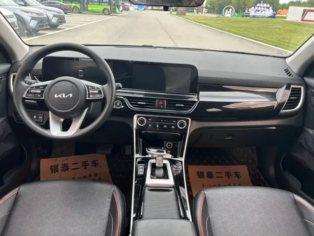 Kia Seltos — Фото автомобиля 4