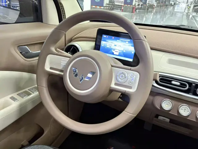 Wuling Hongguang Mini EV — Фото автомобиля 11