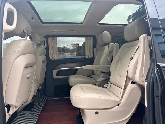 Mercedes-Benz V-Class — Фото автомобиля 11