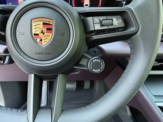 Porsche Macan EV — Фото автомобиля 13