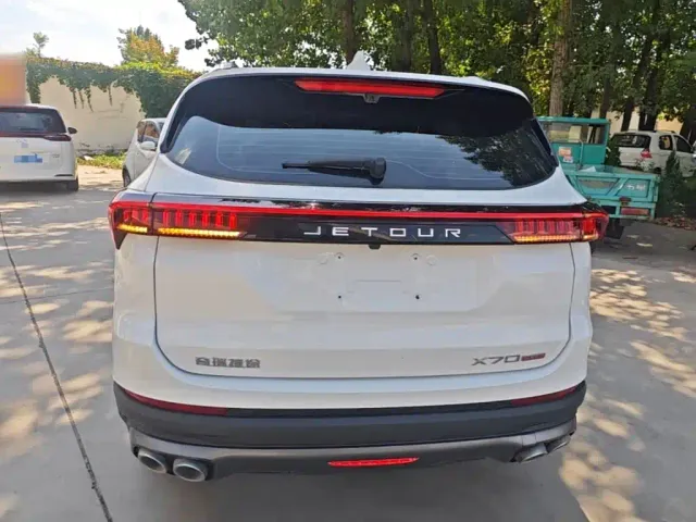 Jetour X70 Plus — Фото автомобиля 5