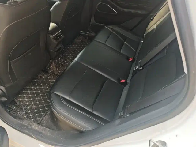 Geely Emgrand — Фото автомобиля 16