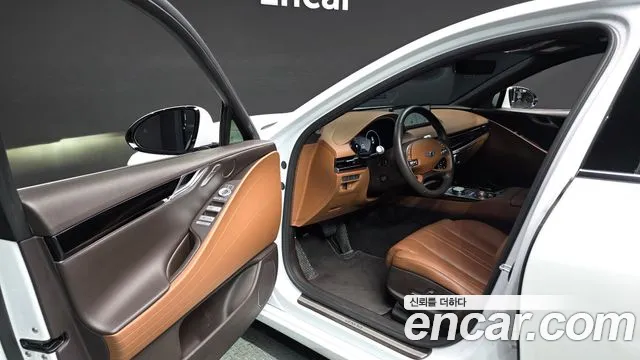 Genesis G80 RG3 — Фото автомобиля 10