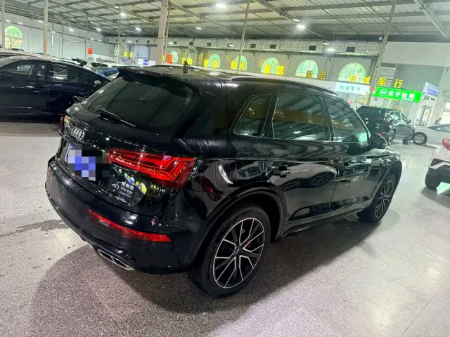 Audi Q5L — Фото автомобиля 2