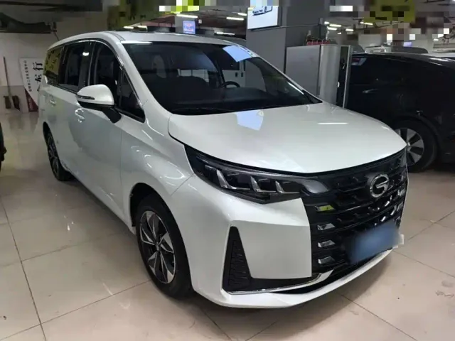 GAC Trumpchi M6 — Фото автомобиля 3