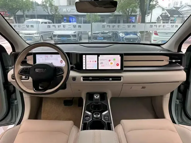 Geely ICON — Фото автомобиля 5