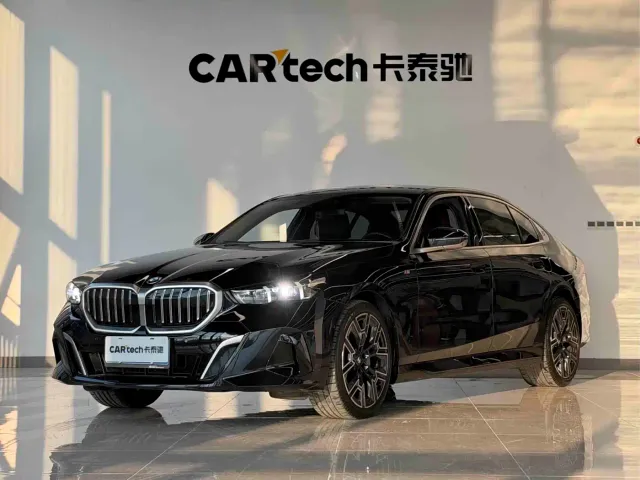 Фотография автомобиля — BMW 5 Series