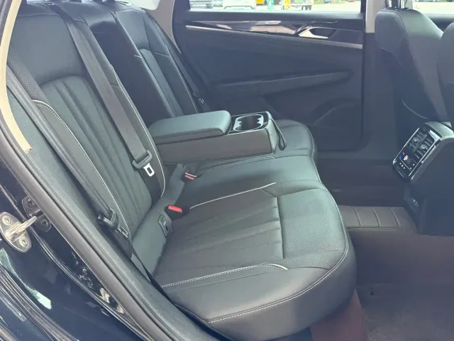 Volkswagen Passat — Фото автомобиля 28