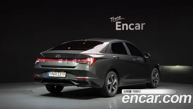 Hyundai AVANTE Avante (CN7) — Фото автомобиля 2
