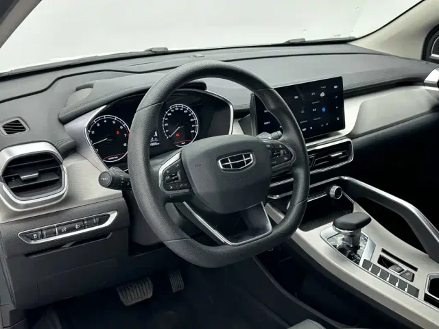 Geely Binyue — Фото автомобиля 20