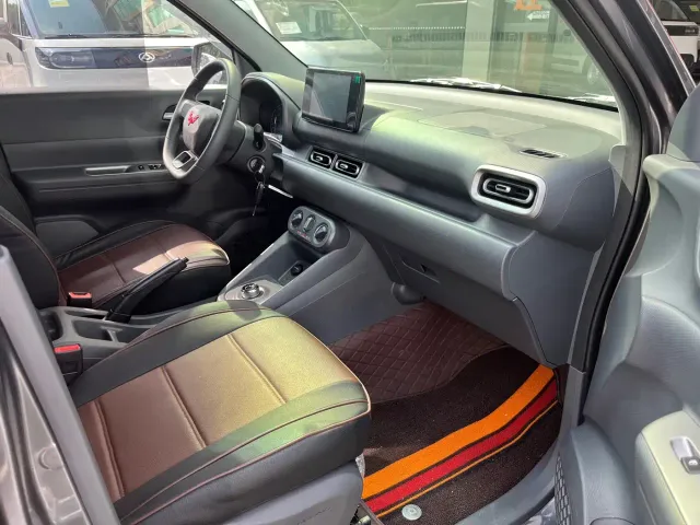 Wuling Hongguang — Фото автомобиля 7