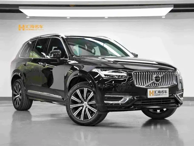Volvo XC90 — Фото автомобиля 3