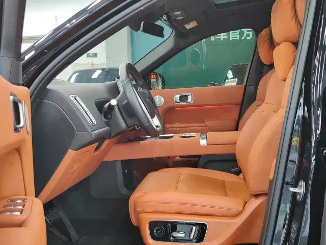 Li Auto L9 — Фото автомобиля 3