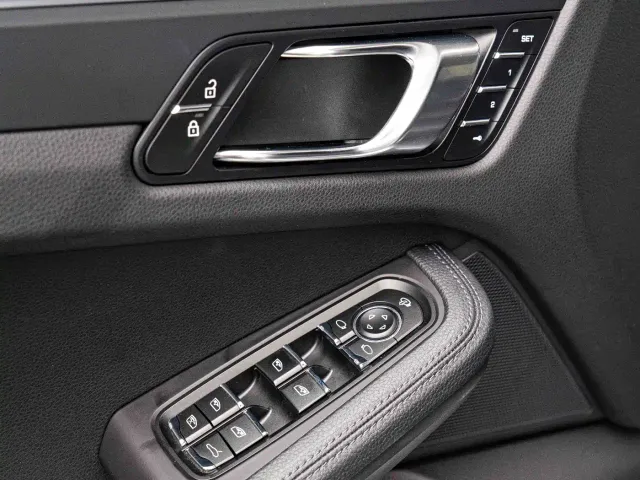 Porsche Macan — Фото автомобиля 18