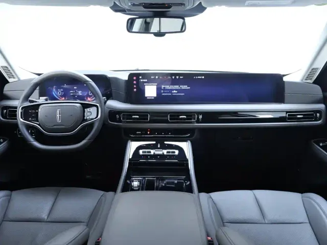 Lincoln Aviator — Фото автомобиля 13