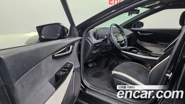Kia EV6 — Фото автомобиля 10