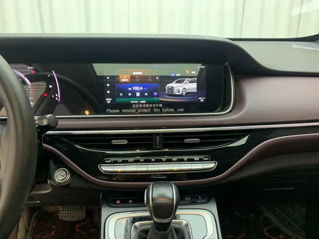 GAC Trumpchi M6 — Фото автомобиля 15