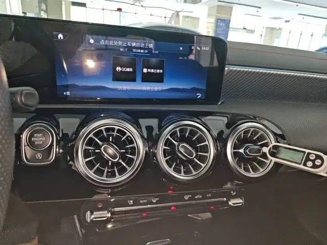 Mercedes-Benz A-Class — Фото автомобиля 12