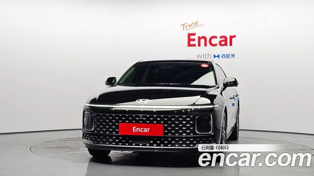 Hyundai Grandeur Grandeur (GN7) 3.5 Бензин 2WD — Фото автомобиля 3