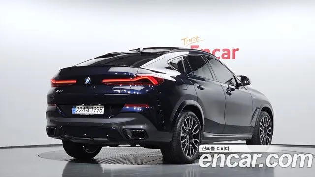 BMW X6 xDrive40i M Sport — Фото автомобиля 2