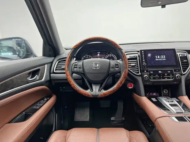 Honda UR-V — Фото автомобиля 17
