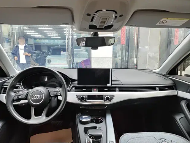 Audi A4L — Фото автомобиля 9