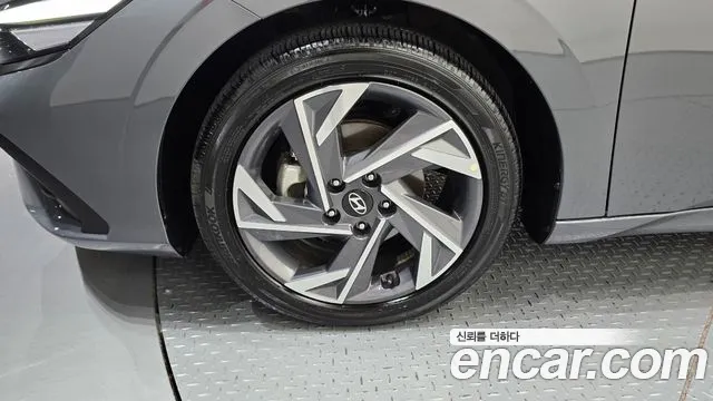 Hyundai Avante CN7 — Фото автомобиля 5