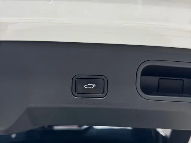 Geely Boyue L — Фото автомобиля 22