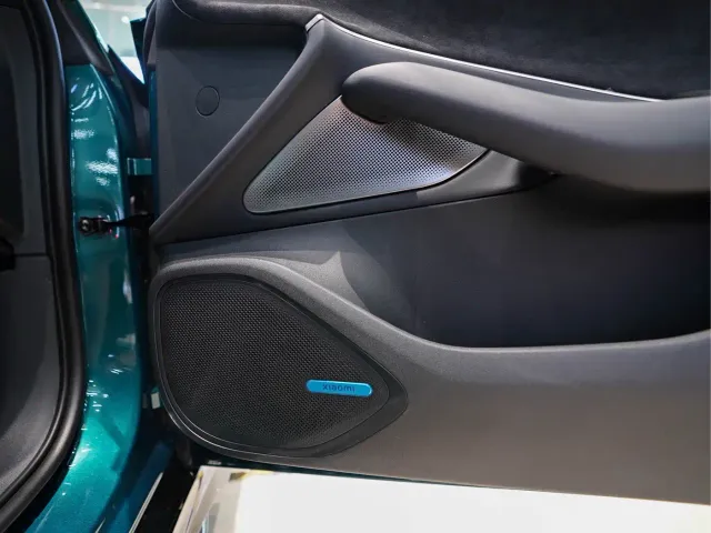 Xiaomi SU7 Ultra — Фото автомобиля 15