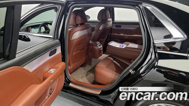 Genesis G90 Бензин 3.5 Turbo e-S/C AWD — Фото автомобиля 11