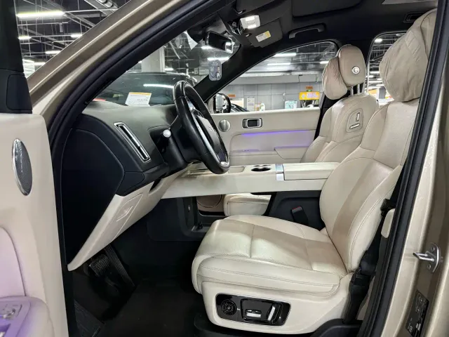 Li Auto L9 — Фото автомобиля 8